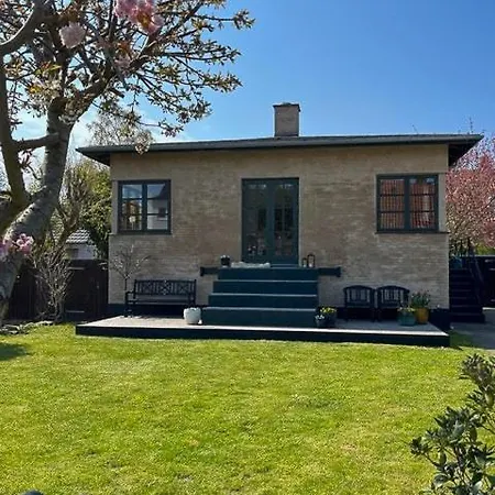 From 1932 With Garden On Amager * Copenhaga
